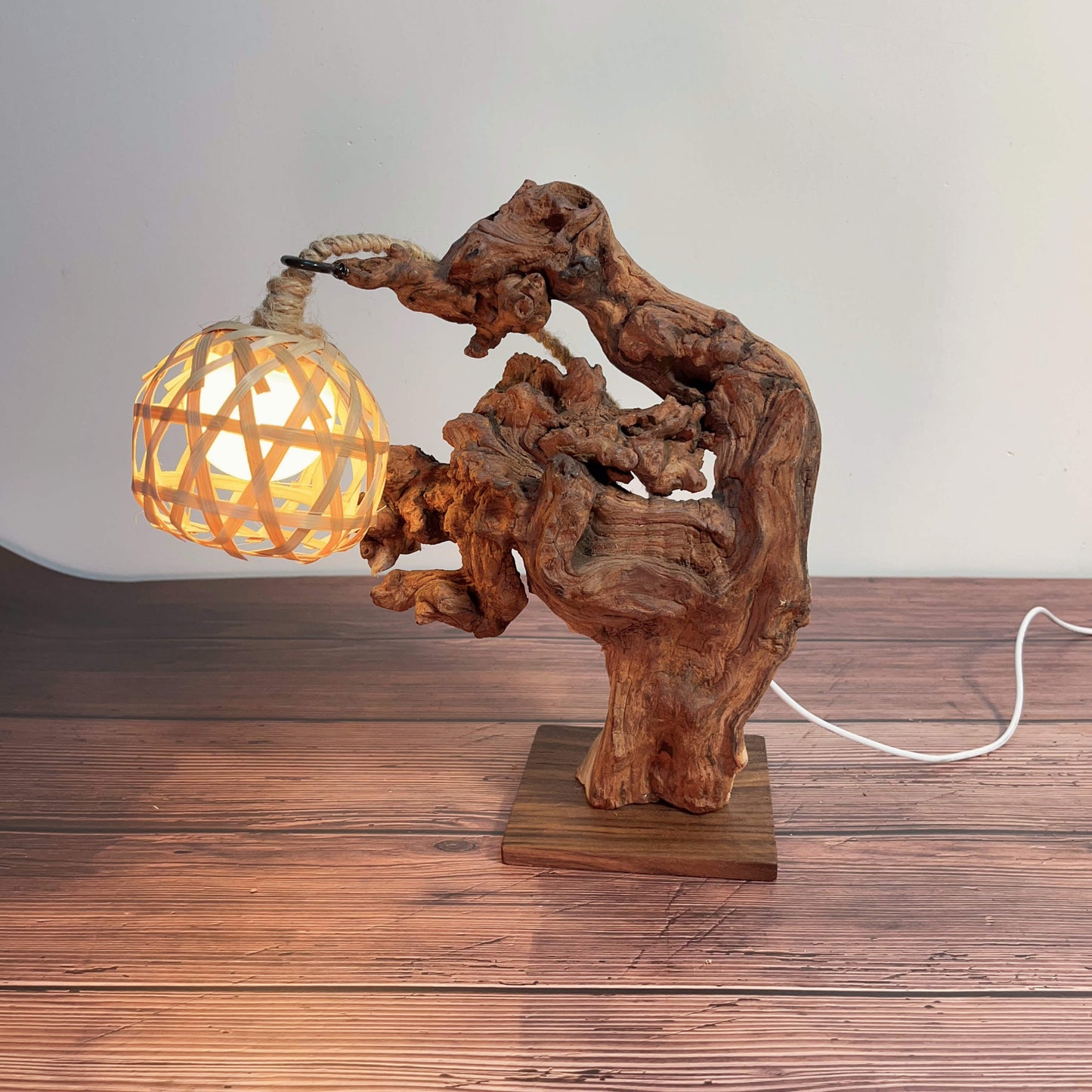 Driftwood Table Lamp,Wooden Night Lamp,Handcrafted Root Lamp